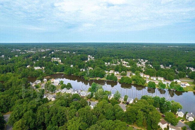 Building Photo - 7712 Breaker Point Ct