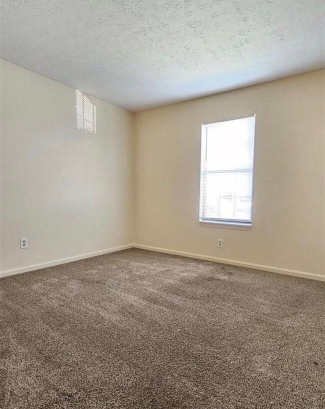 Building Photo - 2841 Frontier Ct