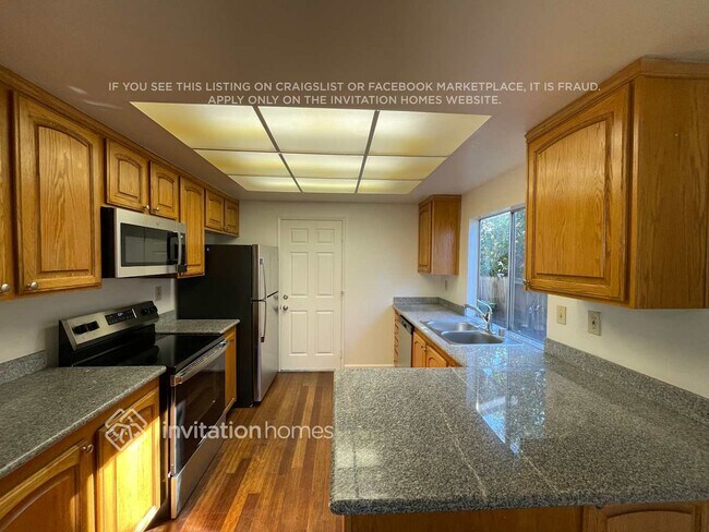 Building Photo - 2875 Georgia Dr