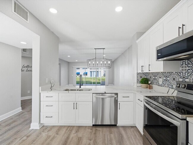 Building Photo - 11510 Shipwatch Dr