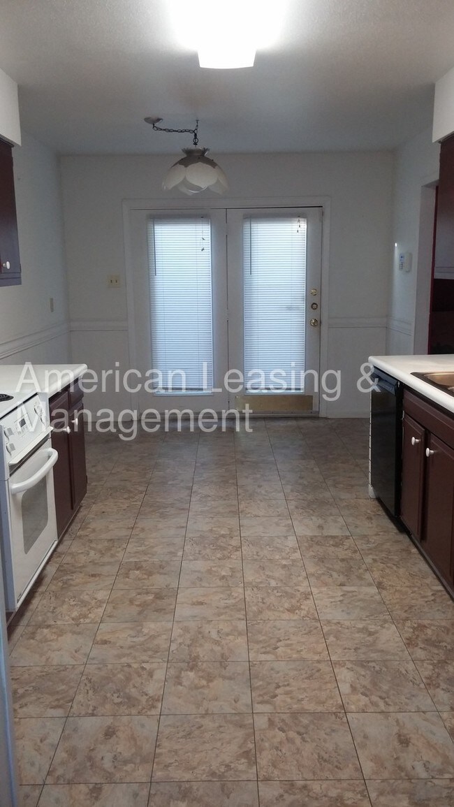 West End Townhome Available Soon 452 Longmeadow Beaumont TX 77707