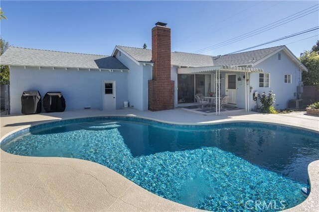 Building Photo - 11543 Swinton Ave