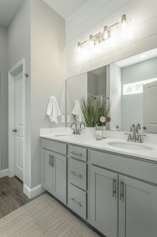 Building Photo - 531 Strong Ave