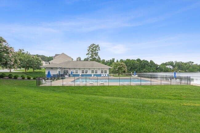 Building Photo - 22030 Lake Jordan Dr