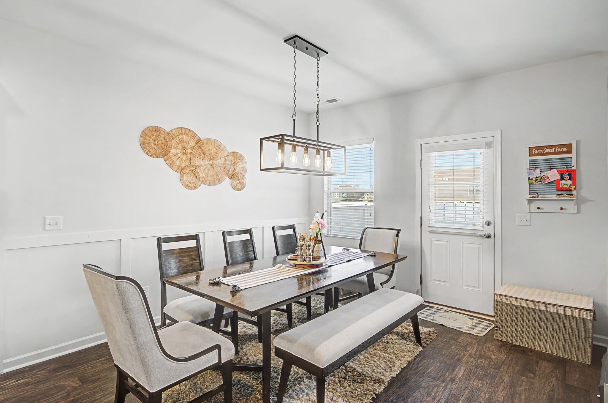 Building Photo - 2784 Nottingham Dr