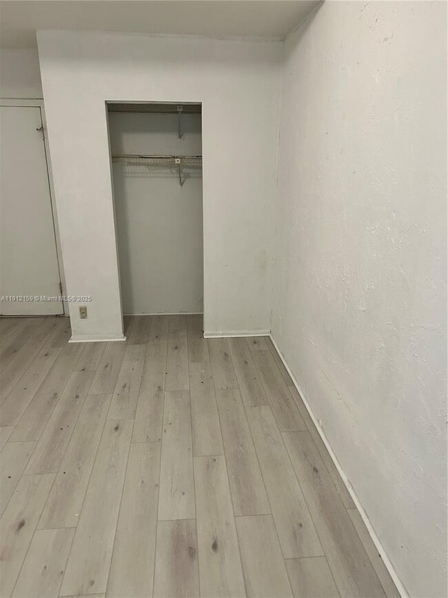 Building Photo - 1111 SW 84th Terrace