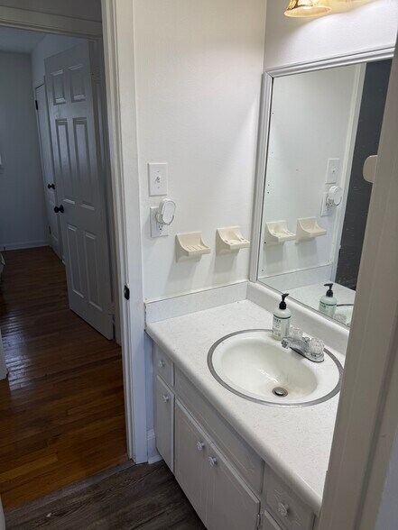 Bathroom - 117 Donna Dr
