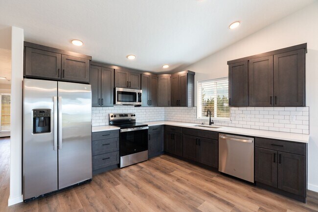 Building Photo - 3082 SW 46th St
