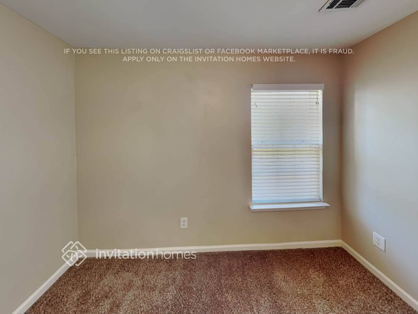 Building Photo - 2730 Englewood Dr