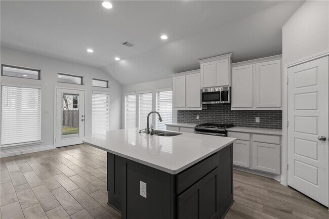 Building Photo - 209 Magdalene Way