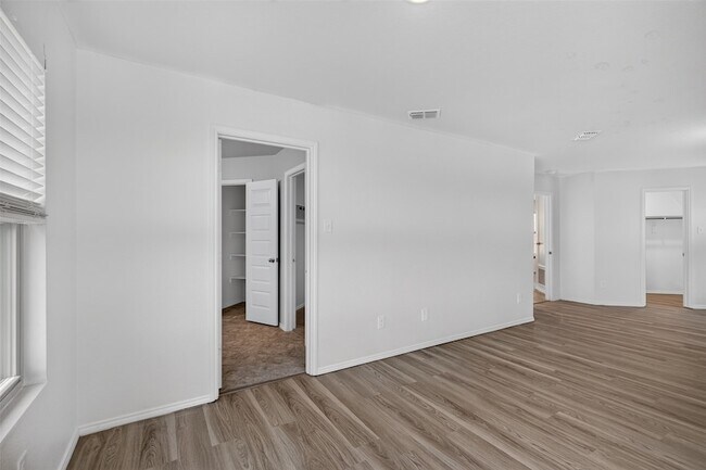 Building Photo - 6341 Bollard Dr