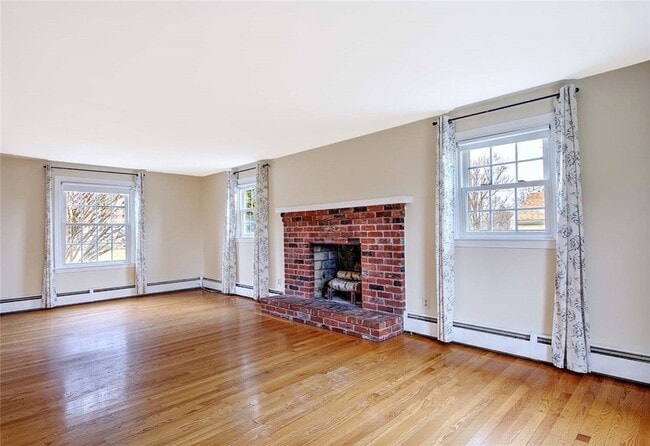 Building Photo - 12 Whalen Dr