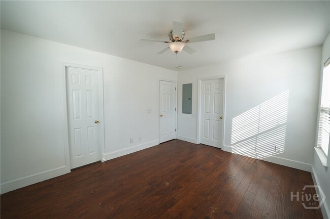 Building Photo - 77 Godley Park Wy
