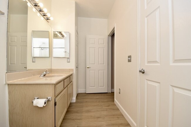 Building Photo - Next To Durango Casino | Gated Community | Laminate Floors | Community Fitness