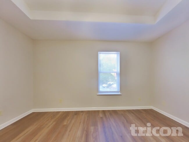 Building Photo - 14 Iron Spot Cir