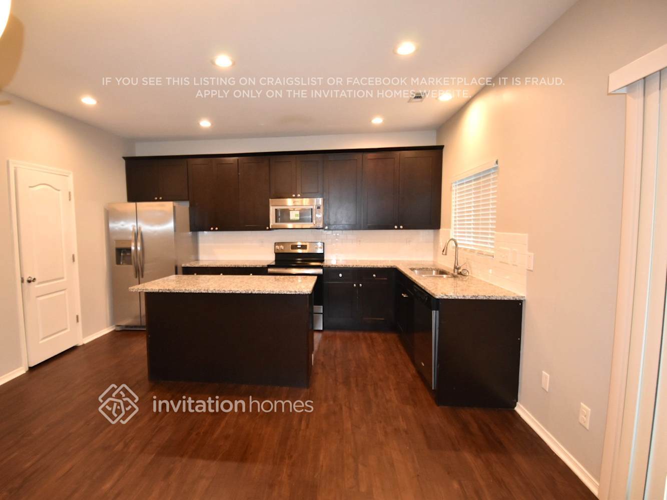 Building Photo - 12436 Lanier Islands Cir