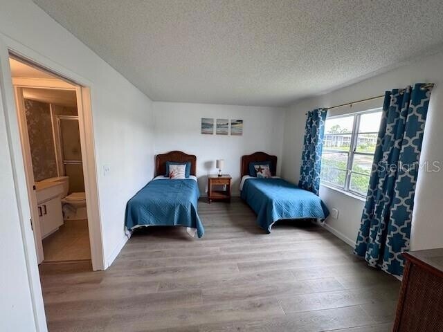 Building Photo - 6999 W Country Club Dr N