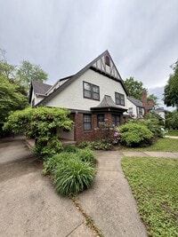 Building Photo - 429 W 70th Terrace