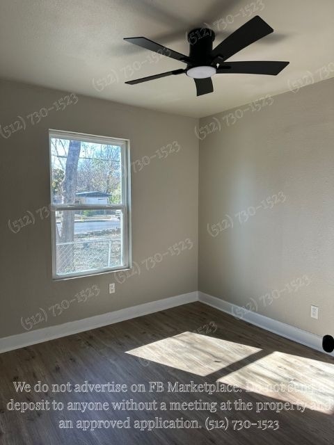 Building Photo - 2331 S Navidad St