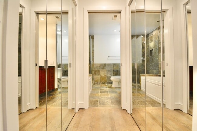 Building Photo - Stunning 3 BR | 2 BA in Noe Valley - Must See!