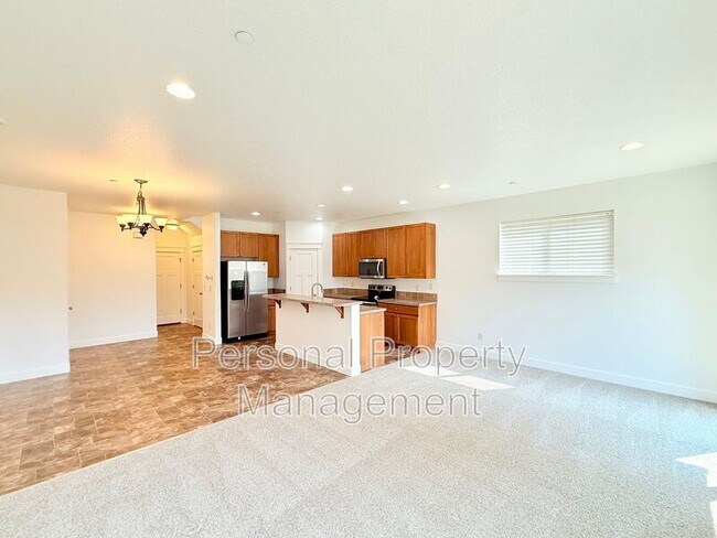 Building Photo - 3326 NW 47th Dr