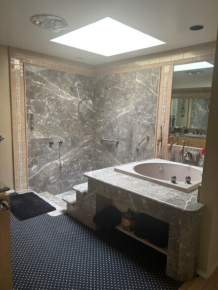 Japanese Soaking Tub - 23 Duke Dr