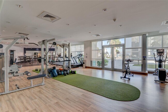 Building Photo - 3301 NE 1st Ave