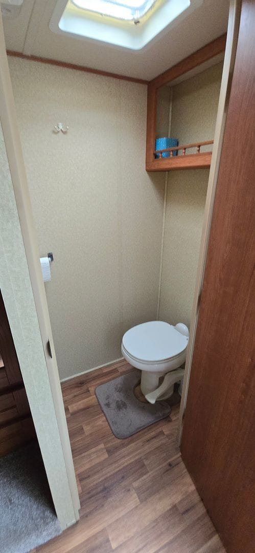 Building Photo - 1 Bed 1 Bath camper