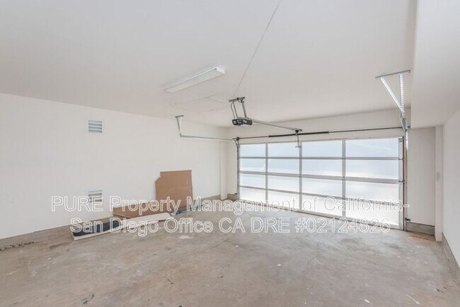 Building Photo - 3375 Ullman St