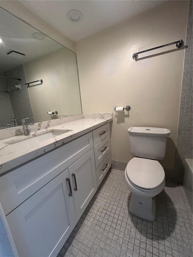 Building Photo - 200 Berkley Rd