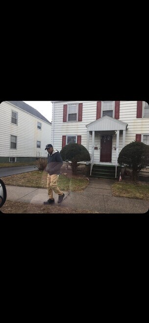 Building Photo - 143 Boston Ave