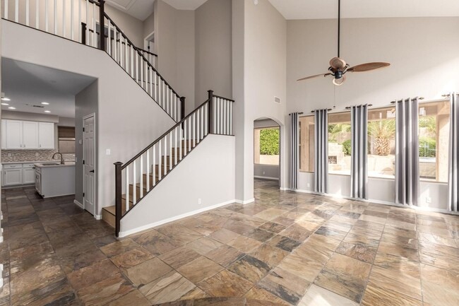 Building Photo - 7690 E San Fernando Dr