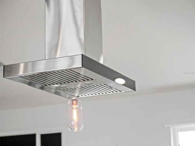 Building Photo - 1021 Temple Grove Pl