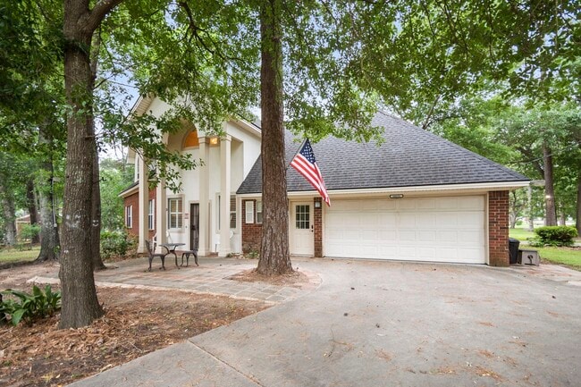 Building Photo - 14151 Buckingham Ln