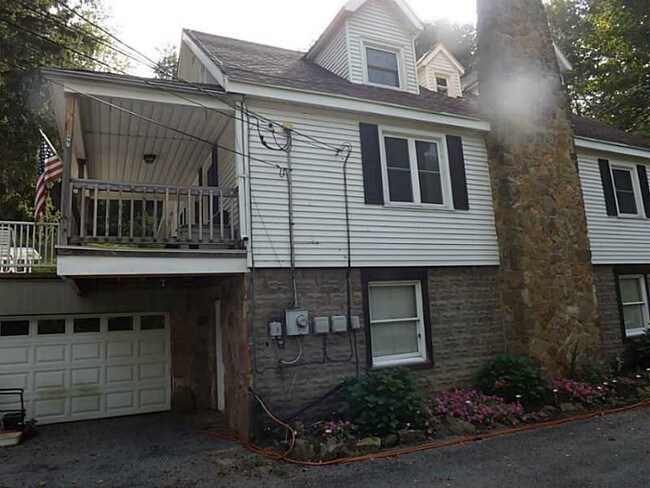 Building Photo - 355-363 Perry Hwy