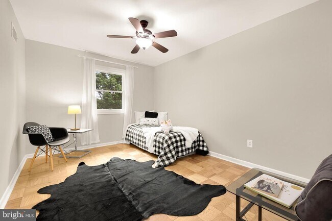 Building Photo - 10913 Bucknell Dr