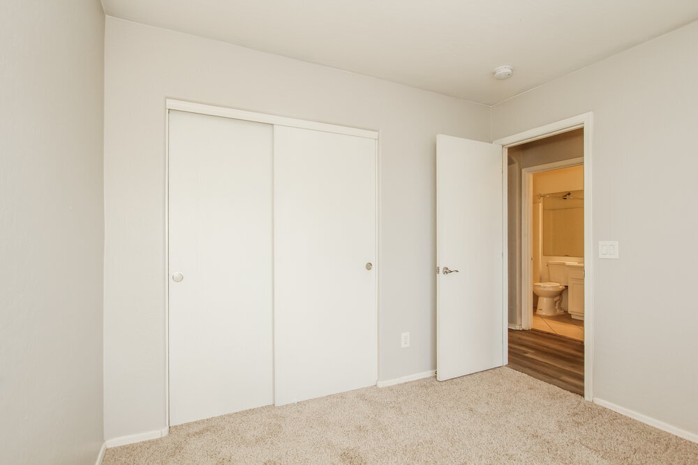 Building Photo - 11414 W Apache St