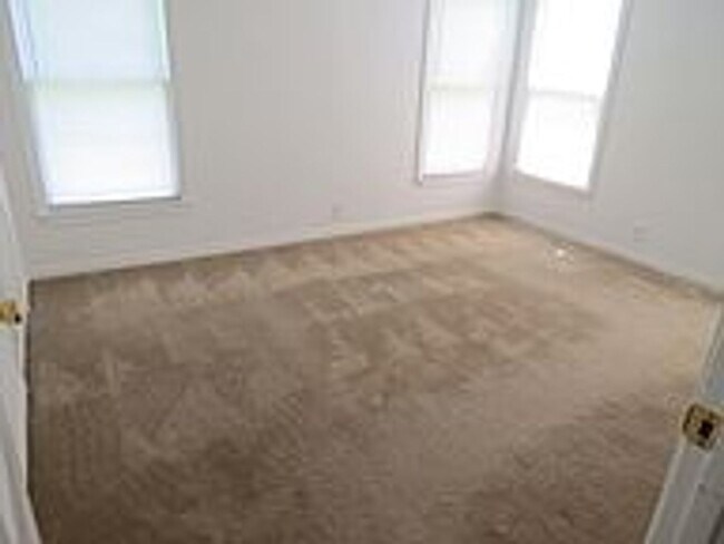 Building Photo - 2 Bed, 1 Bath Home with Bonus Room in Bryan for August Move in!