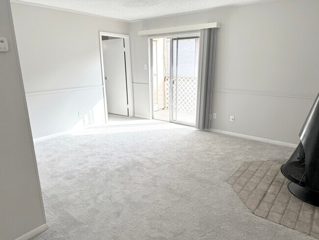 Building Photo - 10203 Forum Park Dr