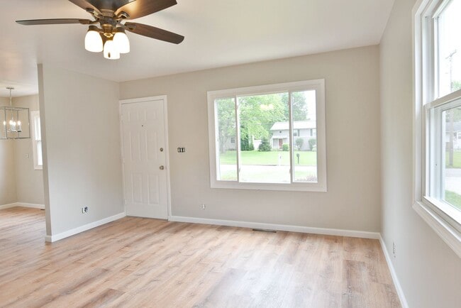 Building Photo - RENTAL AVAILABLE!