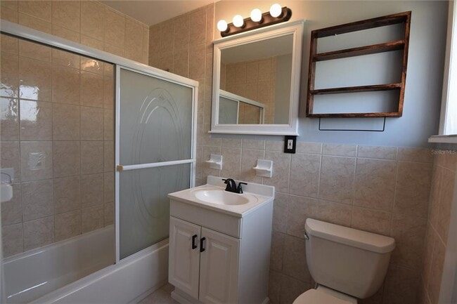 Building Photo - 21572 Edgewater Dr