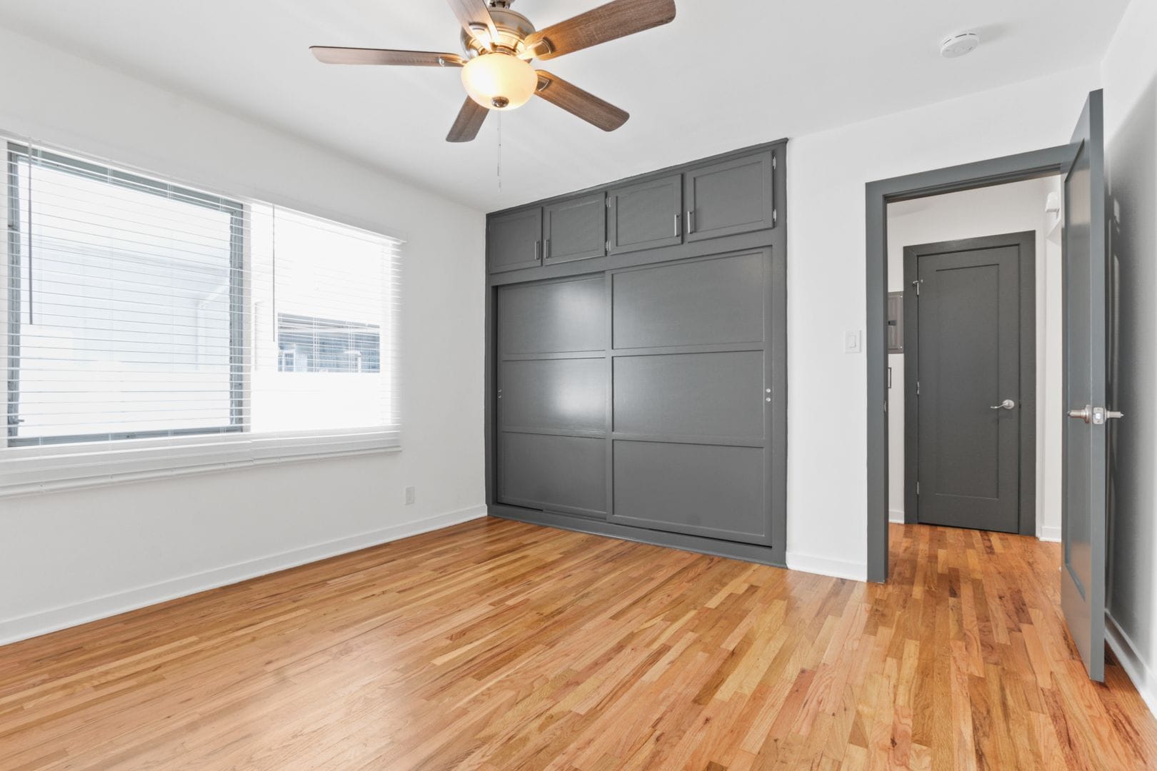 Building Photo - 844 5th St