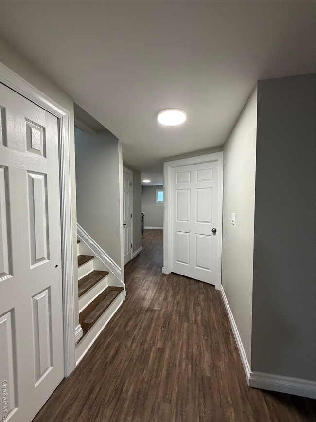 Building Photo - 5 Dewey Rd