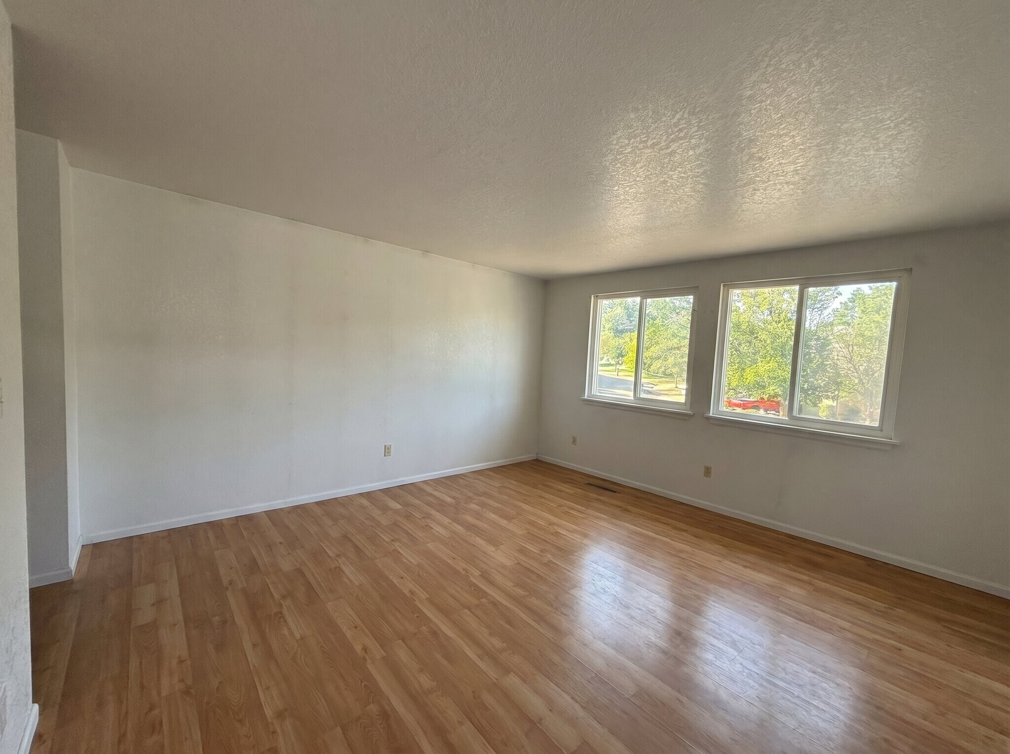 Building Photo - 8043 Clay Dr