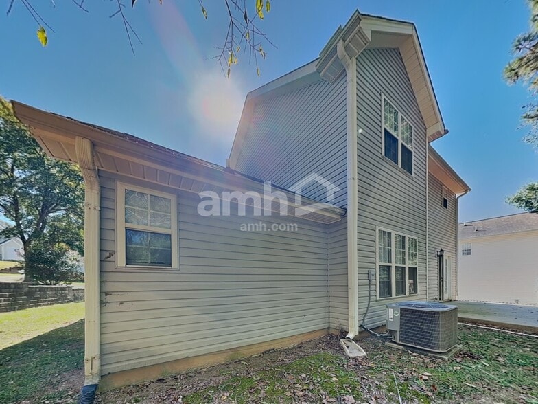 Building Photo - 815 Turmeric Ln