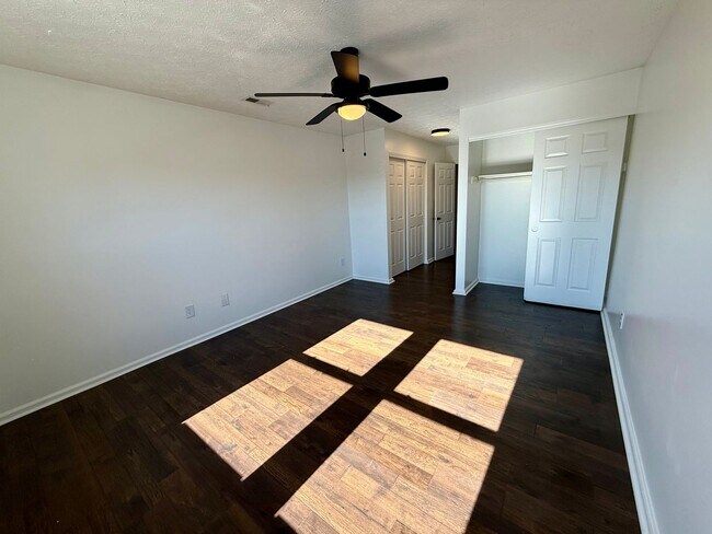 Building Photo - Gorgeous 1 Bed, 1 Bath in Hilliard