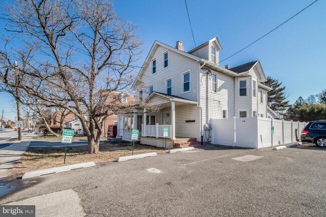 Building Photo - 17 State Rd