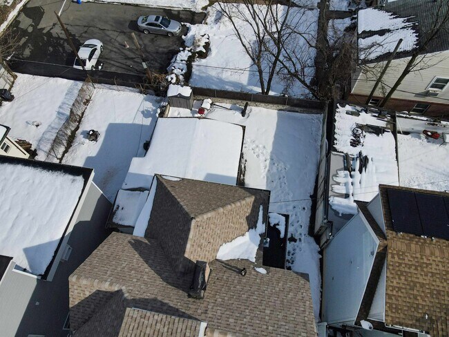 Building Photo - 181-183-183 N 6th St