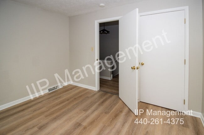 Building Photo - 4871 Banbury Ct