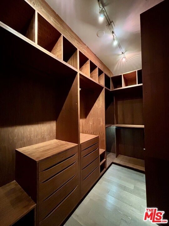 Building Photo - 527 Molino St